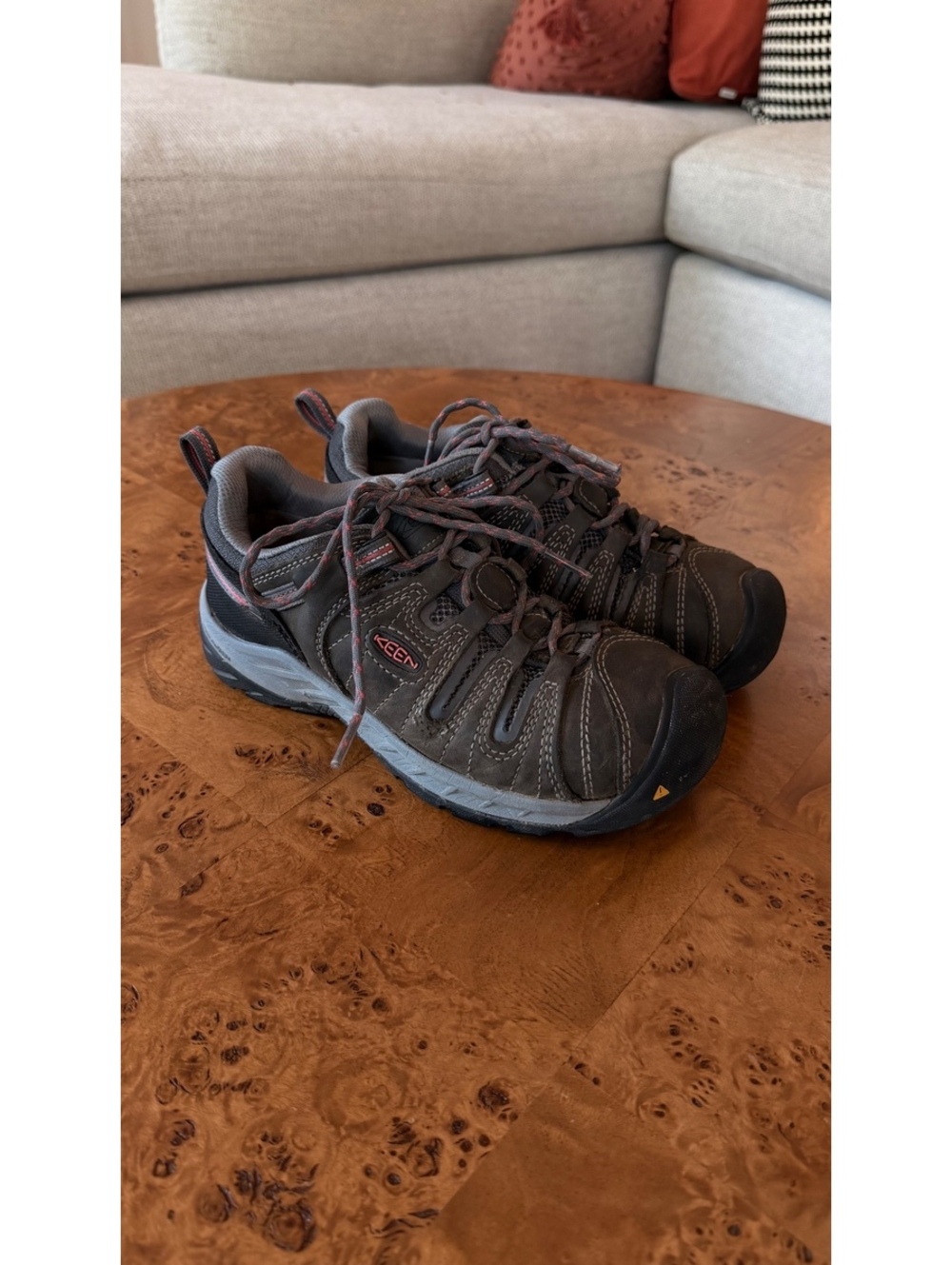 Keen Utility women’s steel toe work Shoes, Gray and Pink, Size 6